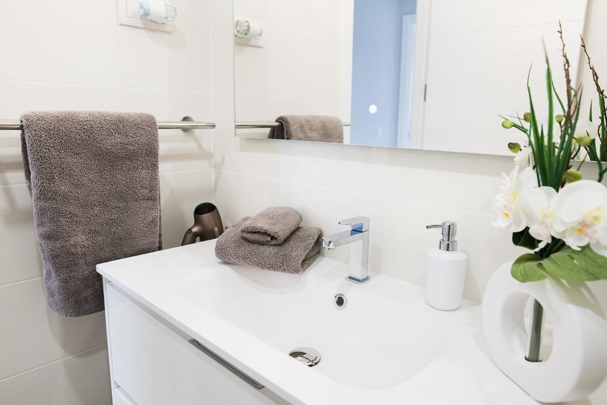 Amazing 3 Bedroom With Wifi And Views Apartamento Benalmádena